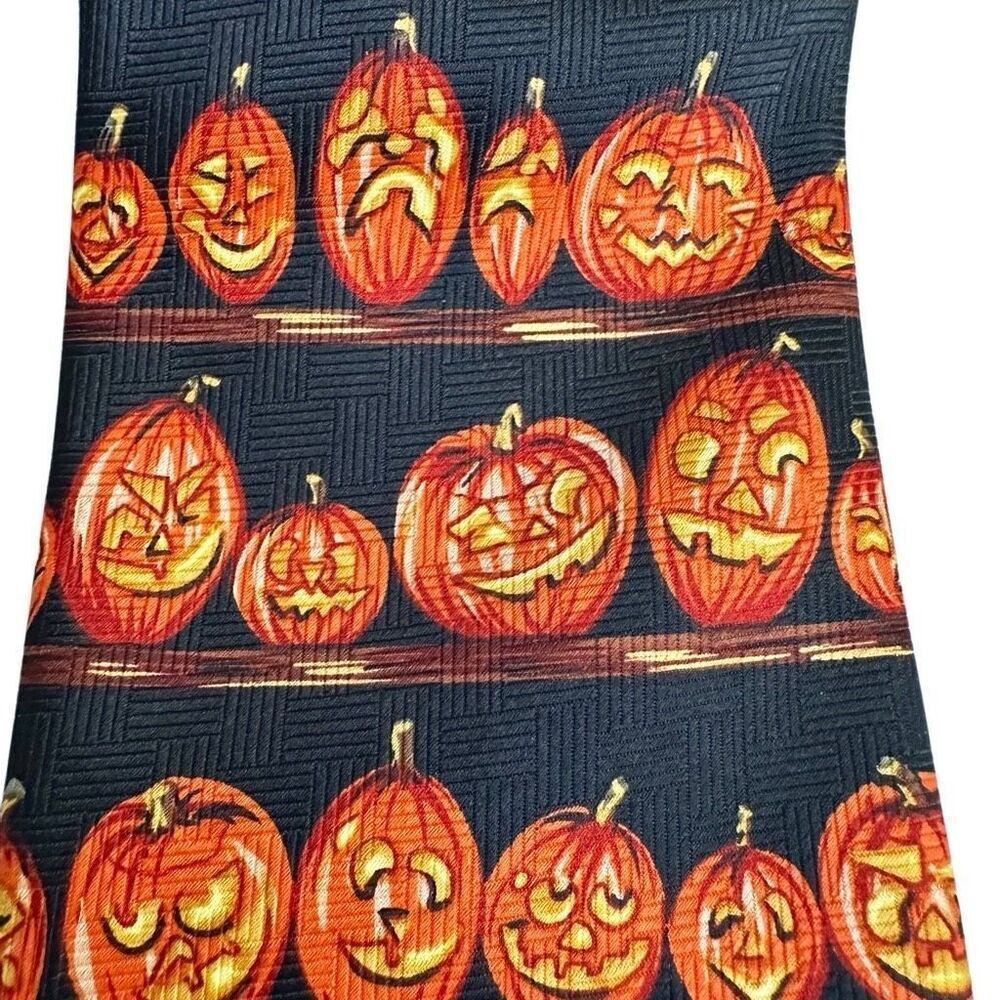 Addiction jack o lantern contest  tie - Picture 2 of 7